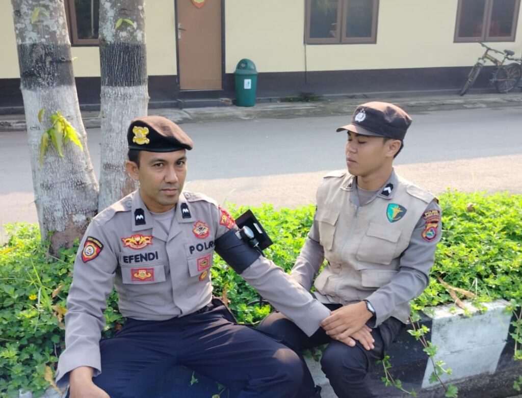 Siap Jaga Keamanan Pemilu, Polres Lombok Barat Lakukan Pemeriksaan Kesehatan