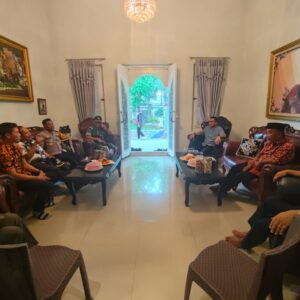 Forkopimda Lobar Tegaskan Pentingnya Kedamaian Usai Pencoblosan dan Hitung Cepat