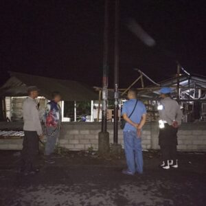 Kegiatan Patroli KRYD Polsek Gerung: Menjaga Keamanan Malam Hari