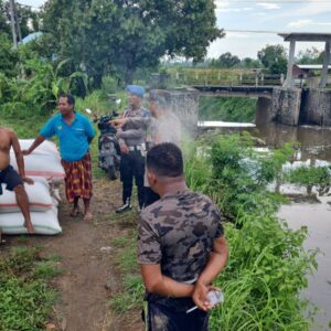 Patroli Polsek Kediri Cegah Bencana Alam, Warga Diharap Waspada
