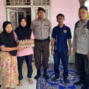Aksi Polsek Kediri: 79 Minggu Sumbang Telur untuk Anak Stunting