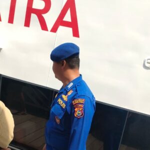 Sat Polairud Lombok Barat Awasi Keamanan Penumpang Fast Ferry di Senggigi