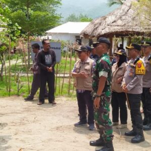 Forkopimda Lombok Barat Tinjau Langsung Keamanan TPS di Sejumlah Wilayah