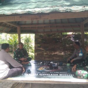 TNI dan Polri Sekotong: Satu Komando, Satu Tujuan
