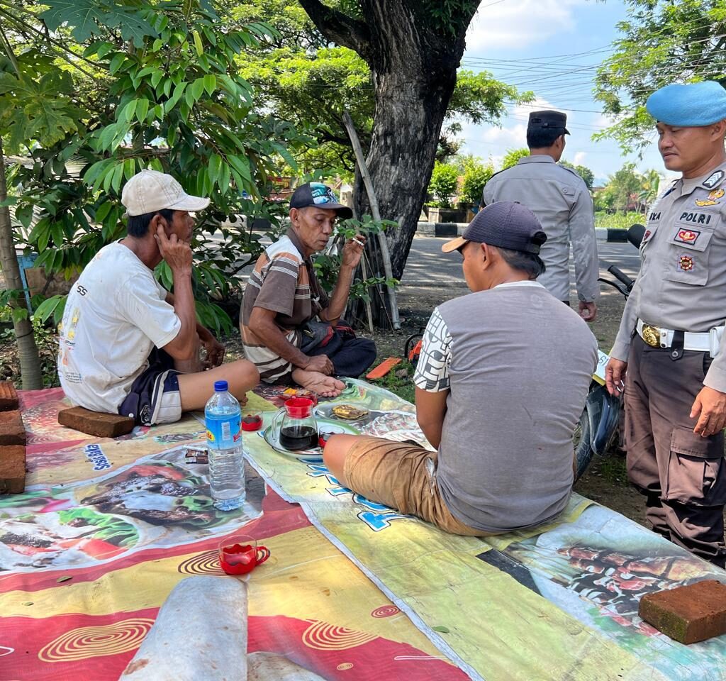 Pasca Pemilukada, Polsek Kuripan Gencarkan Patroli dan Imbauan Anti Narkoba