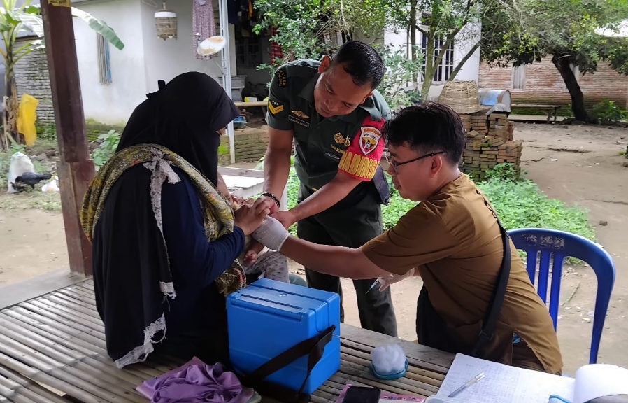 Babinsa dan Nakes Bersinergi Cegah Stunting di Lombok Barat