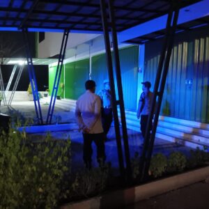 Patroli Tengah Malam di Gerung: Polisi Antisipasi Kejahatan dan Jamin Keamanan Warga