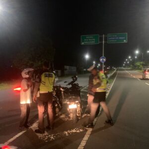 Malam di BIL 2 Lebih Tertib: 9 Pelanggar Ditilang dalam Patroli Polres Lobar
