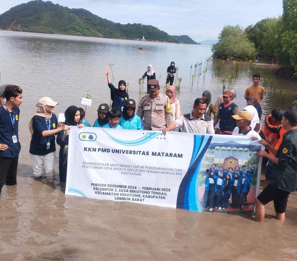 Aksi Nyata di Pesisir Sekotong: Bersih Pantai, Tanam Mangrove Demi Masa Depan