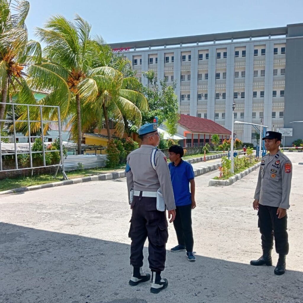 Cegah Kejahatan, Polsek Gerung Giat Patroli di Titik Strategis