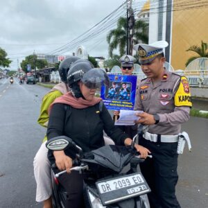 Polres Lobar Gelar Operasi Keselamatan Rinjani 2025: Edukasi dan Himbauan Humanis untuk Pengguna Jalan