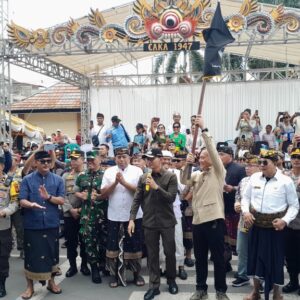 Kolaborasi Budaya: Pawai Ogoh-Ogoh Berlangsung Harmonis di Mataram