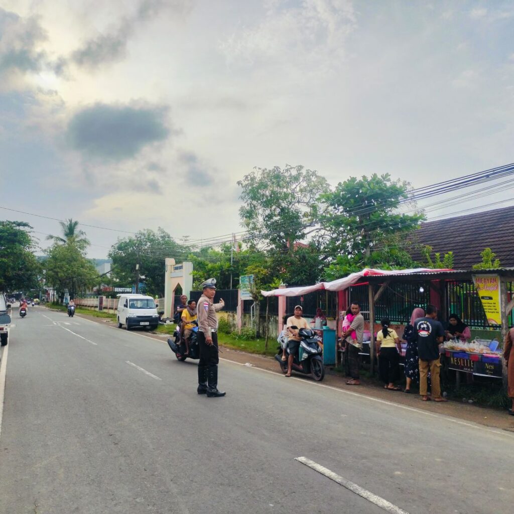 Pengamanan Ramadan, Polsek Sekotong Perketat Lalu Lintas Sore