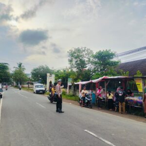 Pengamanan Ramadan, Polsek Sekotong Perketat Lalu Lintas Sore