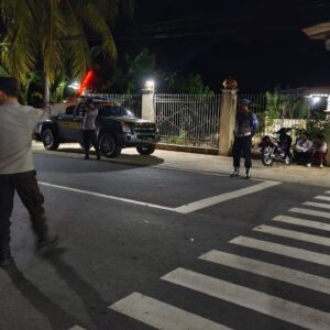 Pengamanan Tarawih di Lombok Barat, Polisi Jaga Keamanan Jamaah