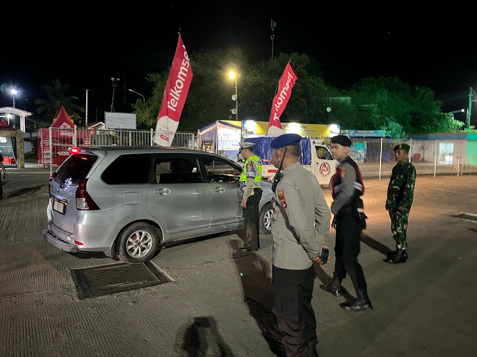 Keamanan Mudik Ditingkatkan, Polisi Awasi Kedatangan Kapal di Lembar