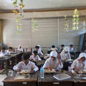 3.134 Siswa di Labuapi Terima Manfaat Program Makan Bergizi Gratis Tahap Kedua
