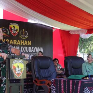 Suasana Penuh Motivasi Warnai Kunjungan Pangdam IX/Udayana ke Yonif 742/SWY di Mataram