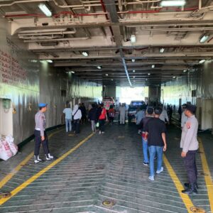 Polisi Aktif Patroli di Kapal, Pastikan Keamanan Penumpang di Lembar