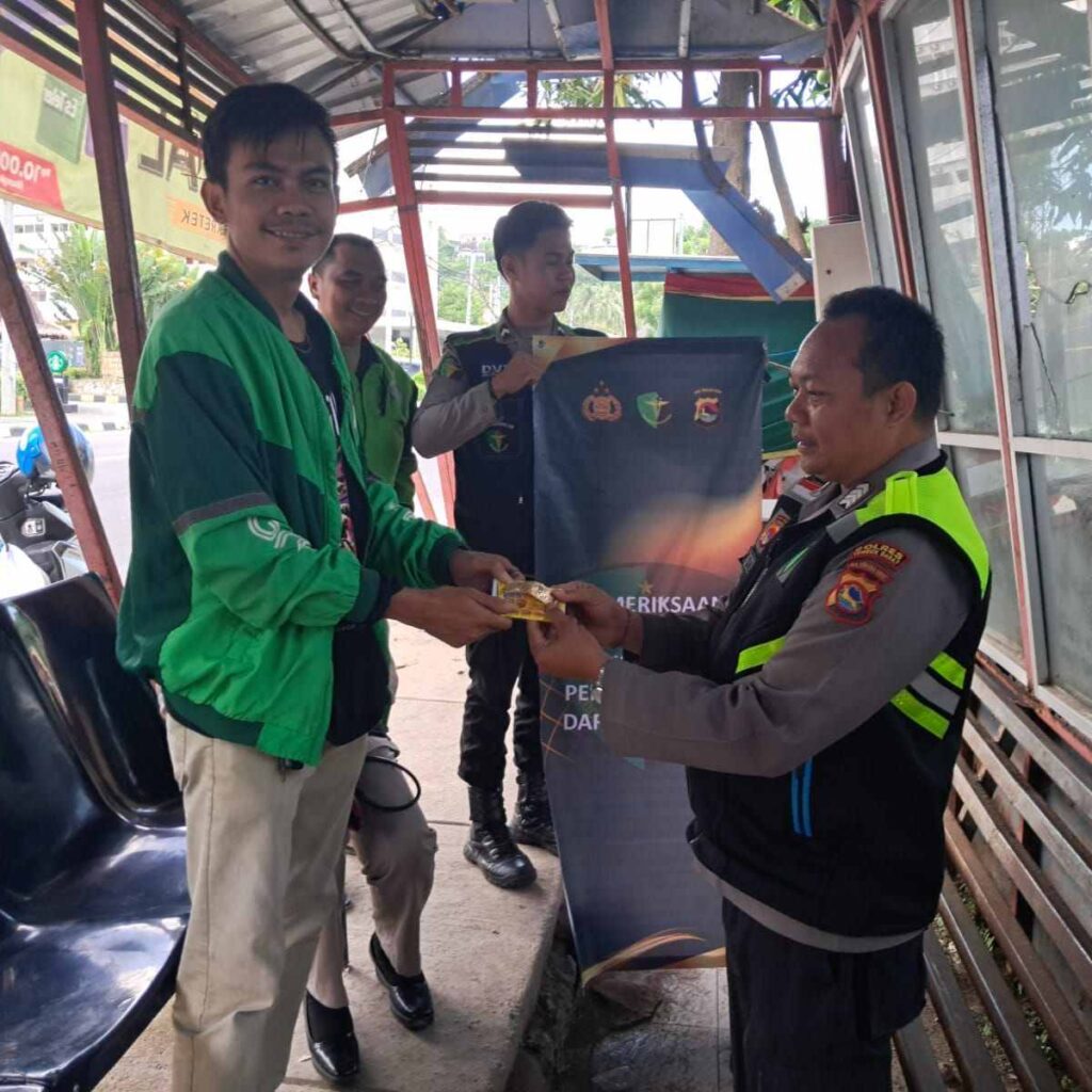 Hari Bhayangkara Polres Lombok Barat Gelar Pemeriksaan Kesehatan