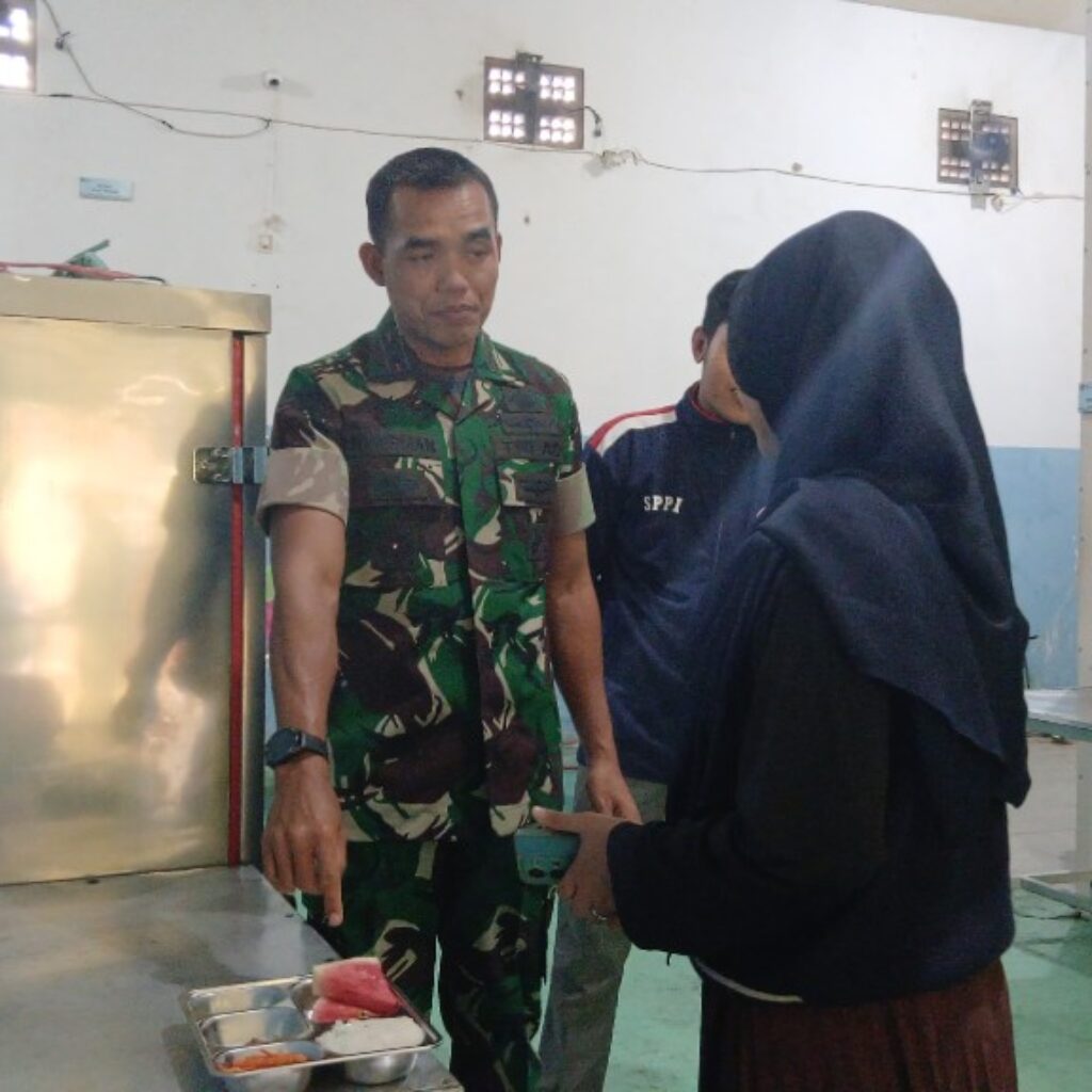 Dandim 1606/Mataram Tinjau Program MBG di Lombok Barat dan Mataram: Wujud Kepedulian untuk Generasi Sehat