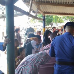 Patroli Rutin Satpolairud Jaga Wisatawan di Pantai Cemara