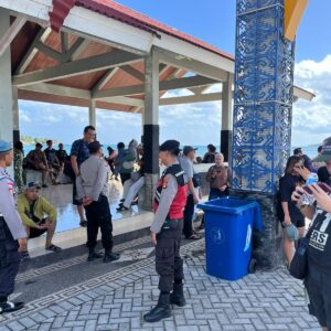 Patroli Polisi di Dermaga Tawun: Wujud Nyata Perlindungan Wisatawan