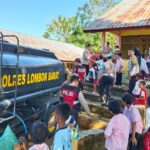 Hari Bhayangkara ke-79, Polres Lombok Barat Bantu Air Bersih untuk Warga Lembar