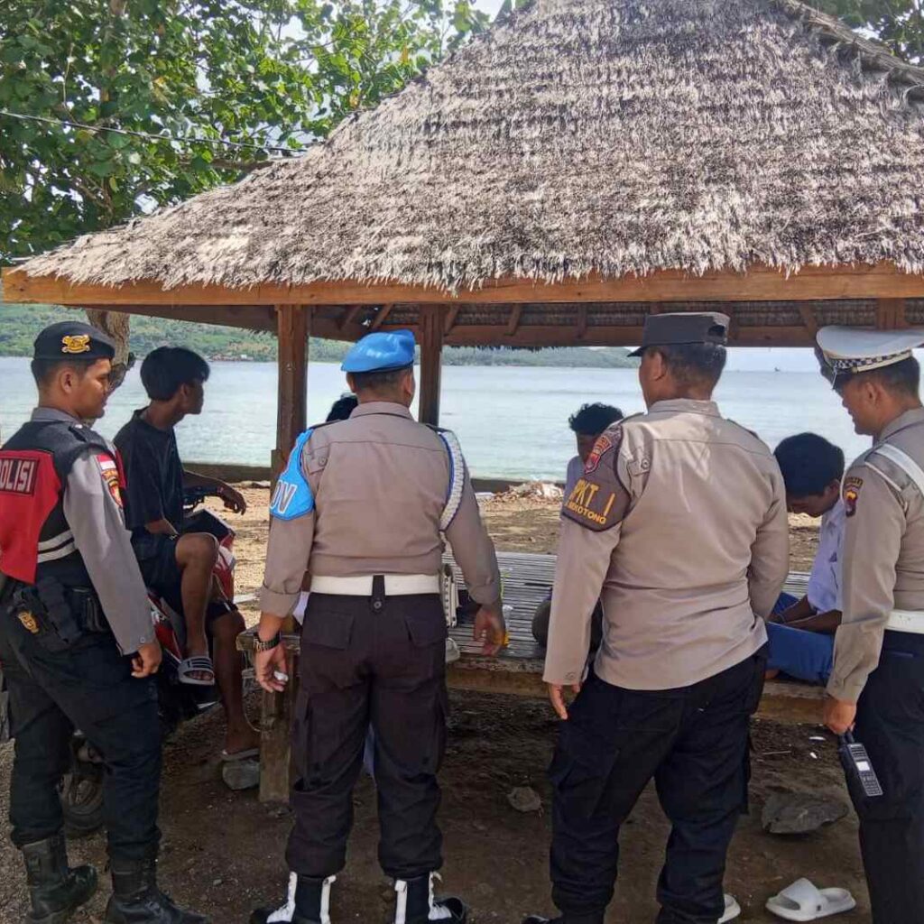 Jaga Keamanan Wisata, Polsek Sekotong Giatkan Patroli Rutin