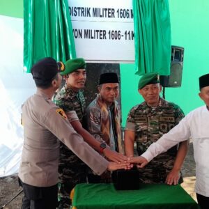 Koramil 1606-11/Kayangan Resmi, Bukti Sinergi TNI-Rakyat