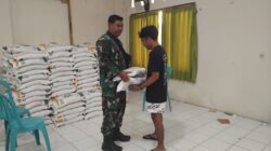 Pembagian Beras di Kelurahan Banjar Berjalan Aman dan Tertib