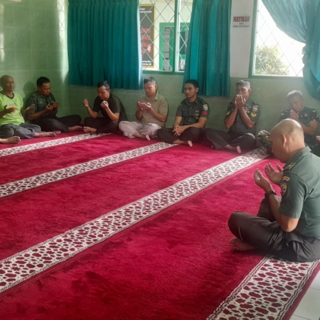 Pasiren Pimpin Doa Bersama untuk Kesembuhan Prajurit