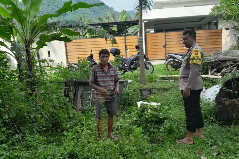 Bhabinkamtibmas Senggigi Dorong Warga Krandangan Kembangkan Ketahanan Pangan
