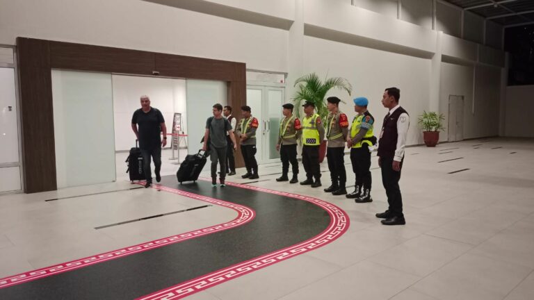 1ab795c0-bd1c-4311-a05f-cd78c1d23d89