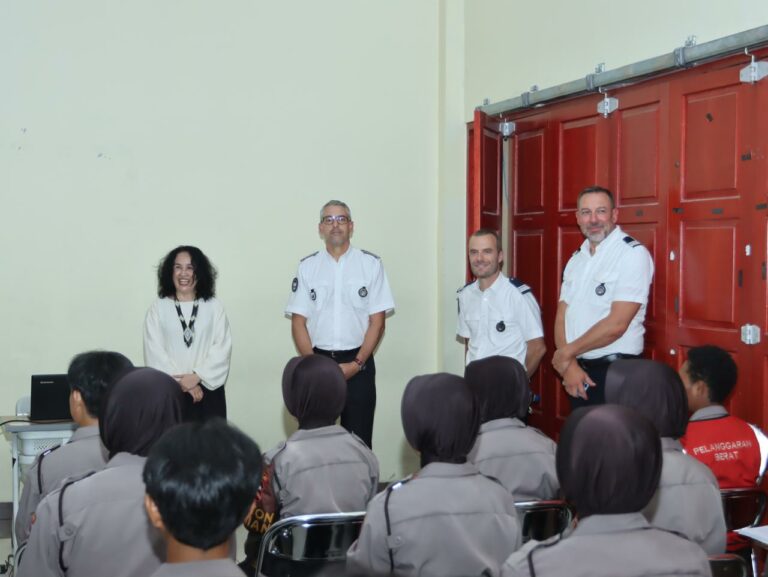 WhatsApp Image 2025-10-07 at 22.04.09