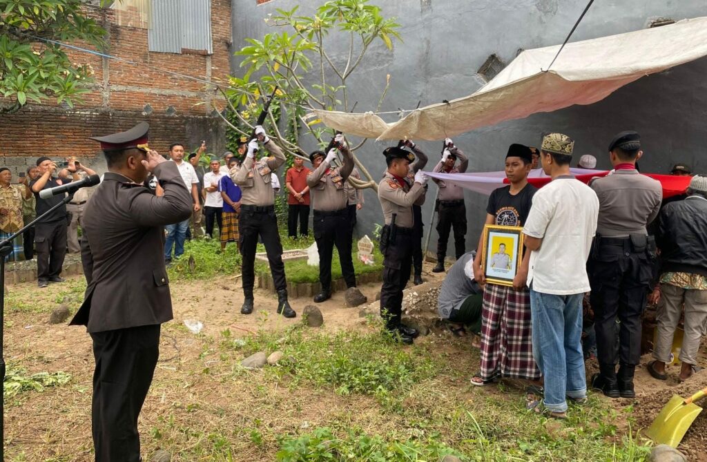 WhatsApp Image 2025-10-16 at 09.38.35