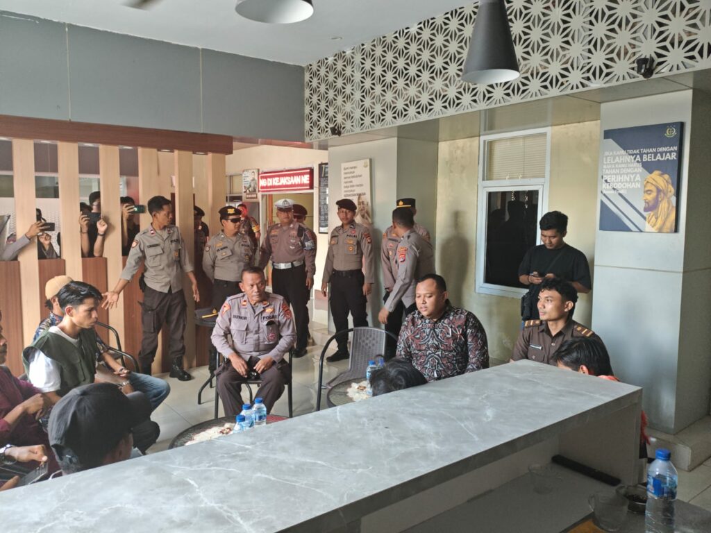 WhatsApp Image 2025-10-16 at 18.10.40