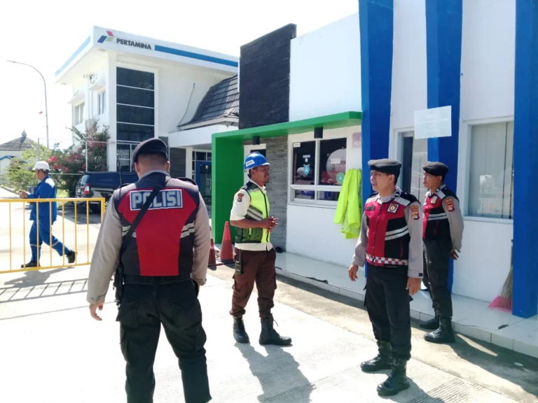 Sekotong Gencarkan Patroli, Imbau Waspada Kejahatan dan Cuaca