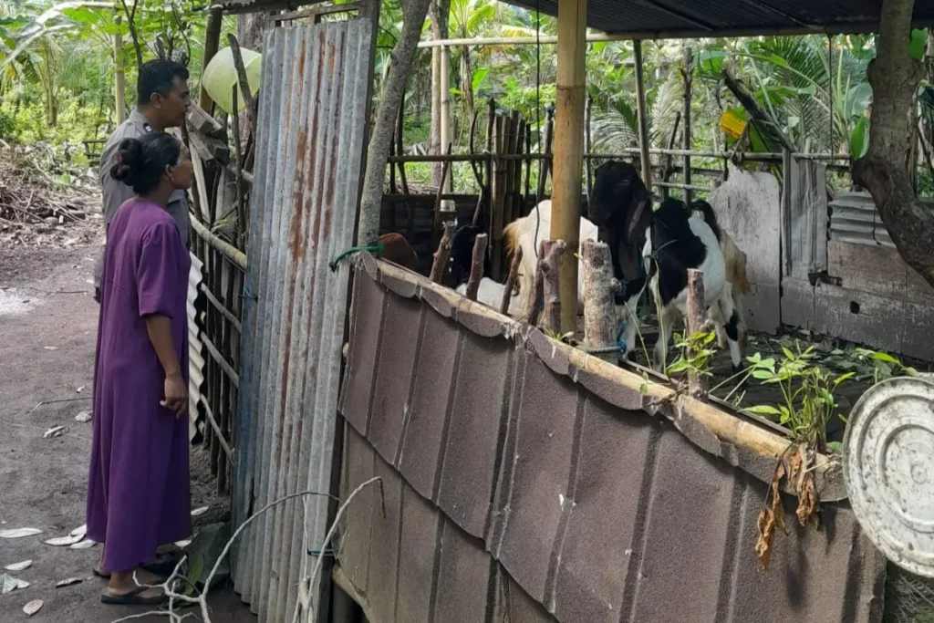 Bhabinkamtibmas Senggigi Ajak Warga Kelola Lahan Kosong Jadi Sumber Pangan