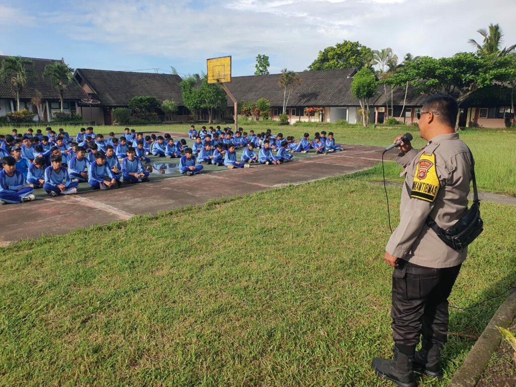 c8e251d8-e1f9-4cb6-a80c-b7a6d3c6f6f7