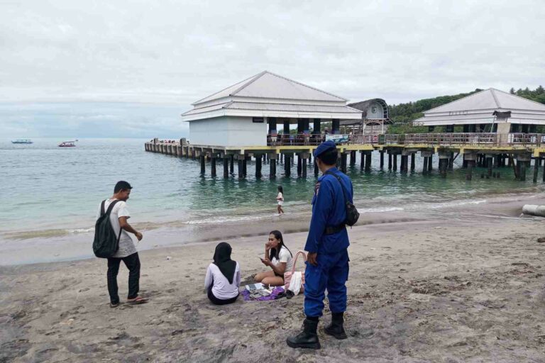 Polairud Lombok Barat Pastikan Sitkamtibmas Pesisir Senggigi Kondusif