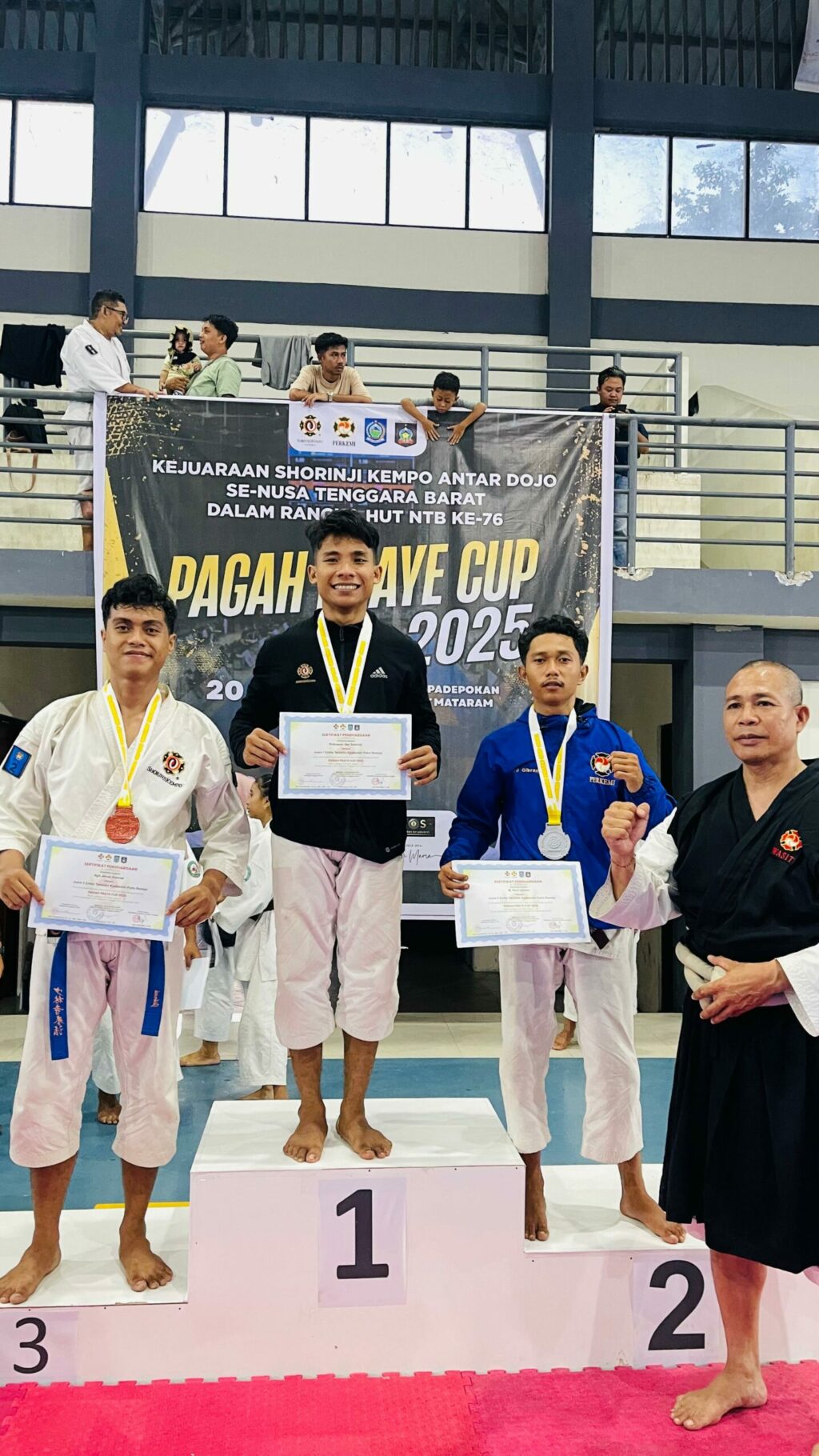 ce5de44f-5e98-4dee-9981-8055660c06db